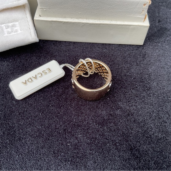 RARE Mint in Box ESCADA Gold Brass Band Ring Swarovski Stones & Logo Size 7 - Picture 11 of 14
